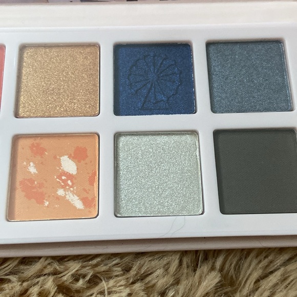 🆕 essence welcome to London eyeshadow palette - Picture 4 of 4